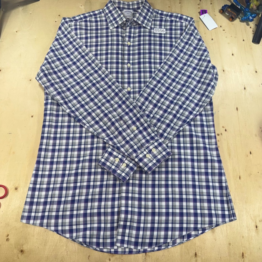 Brooks Brothers 346 Mens 15.5 33 Slim Fit Non Iron Plaid Dress Shirt Purple